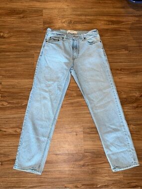 Hollister Light Blue Women’s Straight  Loose fit Jeans 30w 31L